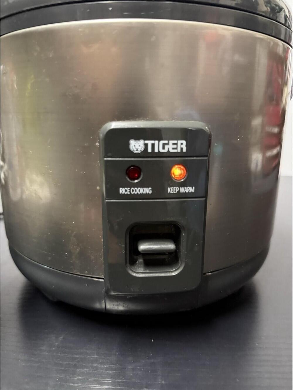 Tiger JNP-S10U-HU 5.5-Cup (Uncooked) Rice Cooker & Warmer, Stainless Steel Gray.